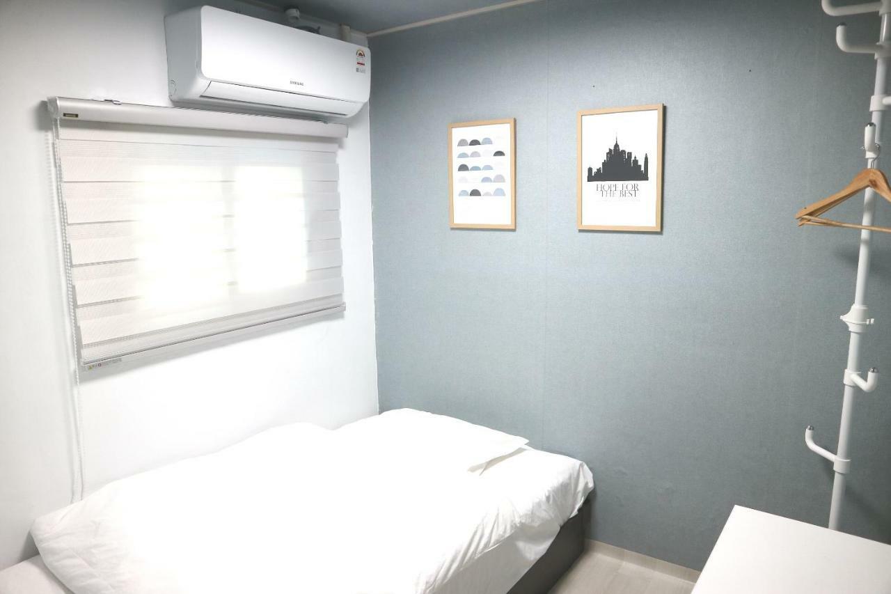 Toy Guesthouse Сеул Экстерьер фото